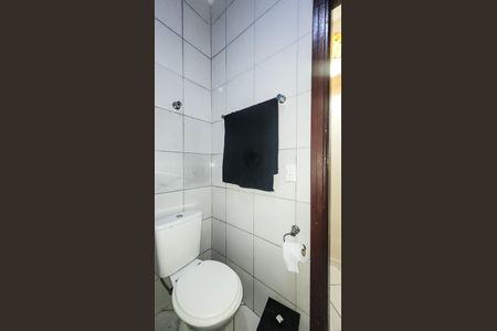 Casa à venda com 81m², 2 quartos e 1 vagaBanheiro Social