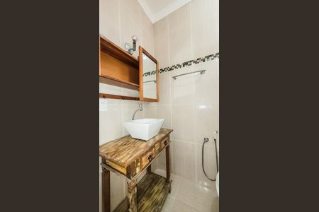 Casa à venda com 81m², 2 quartos e 1 vagaBanheiro da Suíte