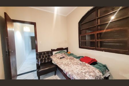 Casa à venda com 81m², 2 quartos e 1 vagaQuarto