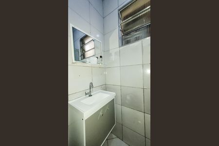 Casa à venda com 81m², 2 quartos e 1 vagaBanheiro Social