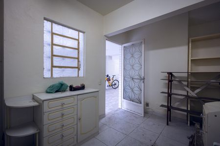 Casa à venda com 314m², 4 quartos e 4 vagas Casa à venda com 314m², 4 quartos e 4 vagasQuarto de Serviço 1