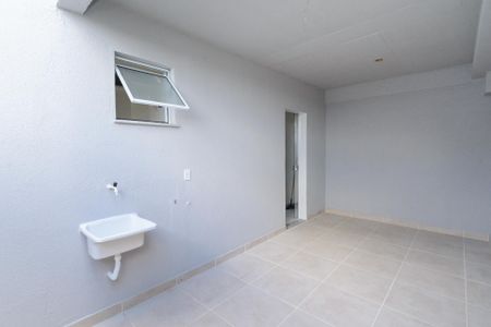 Apartamento à venda com 75m², 2 quartos e 1 vagaÁrea de Serviço