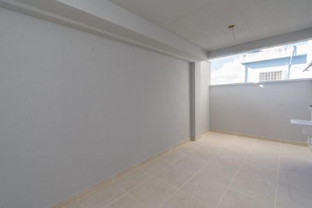 Apartamento à venda com 75m², 2 quartos e 1 vagaÁrea de Serviço