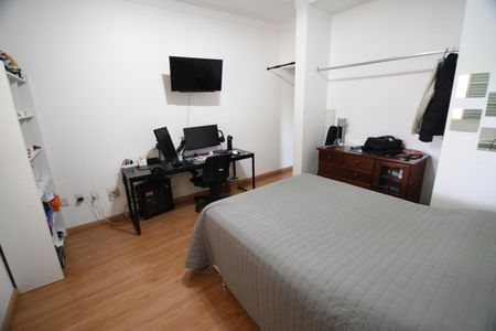 Casa à venda com 292m², 4 quartos e 1 vagaSuíte 4