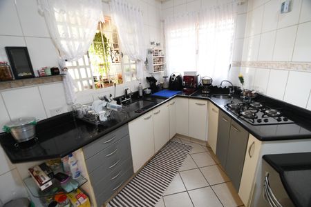 Casa à venda com 292m², 4 quartos e 1 vagaCozinha