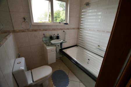 Casa à venda com 292m², 4 quartos e 1 vagaBanheiro da Suíte 2