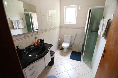 Casa à venda com 292m², 4 quartos e 1 vagaBanheiro da Suíte 4