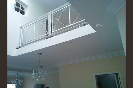 Casa à venda com 266m², 3 quartos e 3 vagas