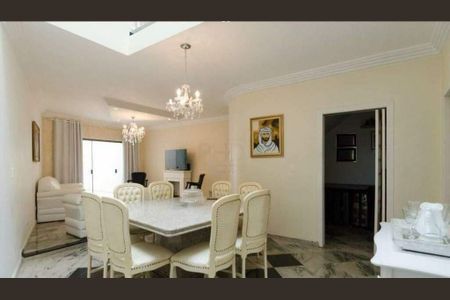Casa à venda com 266m², 3 quartos e 3 vagas