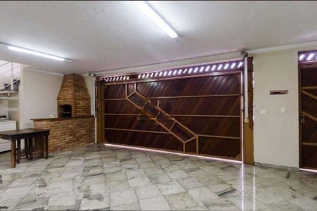 Casa à venda com 266m², 3 quartos e 3 vagas