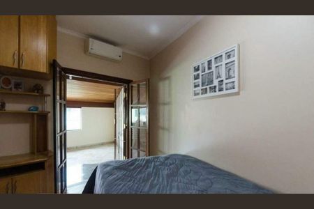 Casa à venda com 266m², 3 quartos e 3 vagas