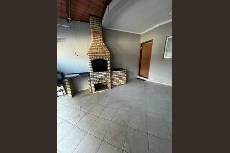 Casa à venda com 90m², 2 quartos e 1 vaga