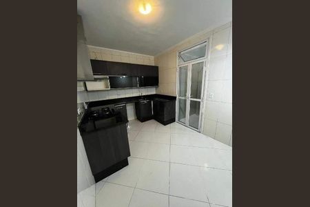 Casa à venda com 90m², 2 quartos e 1 vaga