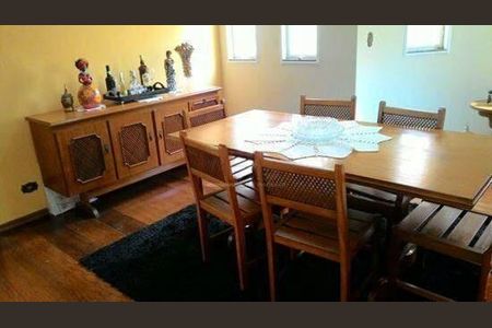 Casa à venda com 300m², 4 quartos e 4 vagas