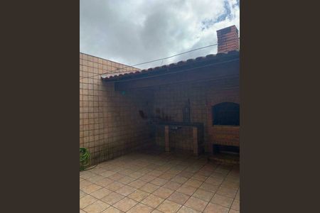 Casa à venda com 164m², 4 quartos e 2 vagas
