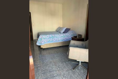 Casa à venda com 164m², 4 quartos e 2 vagas