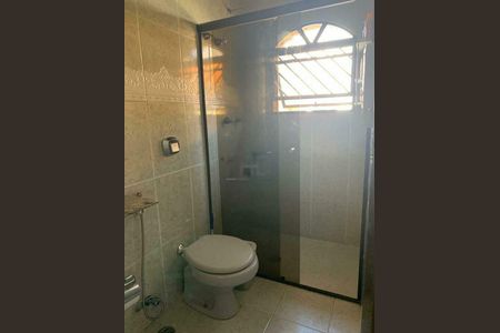 Casa à venda com 164m², 4 quartos e 2 vagas