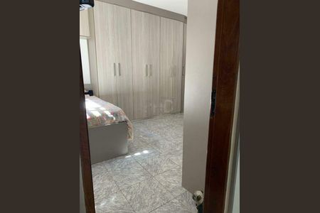 Casa à venda com 164m², 4 quartos e 2 vagas