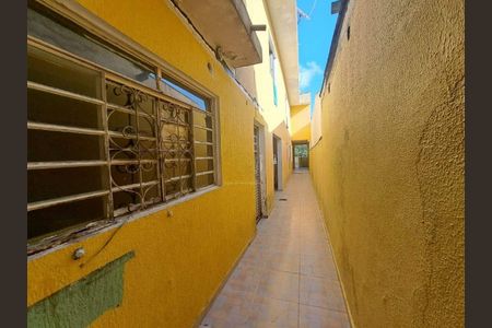 Casa à venda com 208m², 3 quartos e 4 vagas