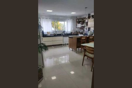 Casa à venda com 269m², 4 quartos e 3 vagas