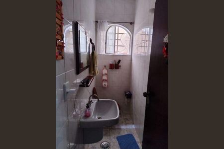 Casa à venda com 254m², 3 quartos e 2 vagas