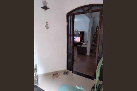 Casa à venda com 254m², 3 quartos e 2 vagas