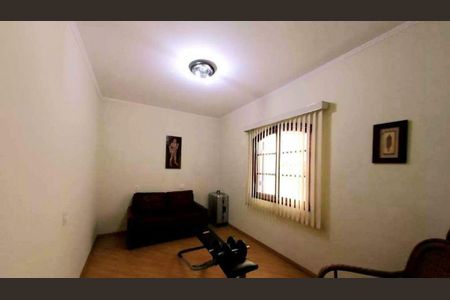 Casa à venda com 238m², 3 quartos e 2 vagas