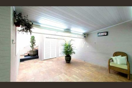Casa à venda com 238m², 3 quartos e 2 vagas