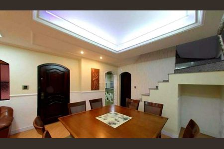 Casa à venda com 238m², 3 quartos e 2 vagas