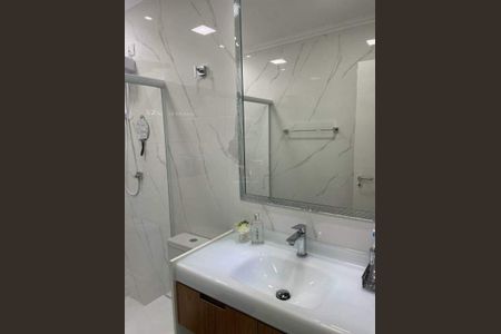 Casa à venda com 159m², 2 quartos e 2 vagas