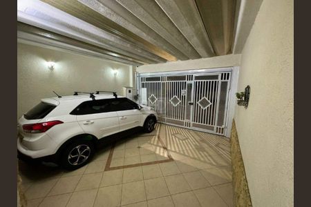 Casa à venda com 159m², 2 quartos e 2 vagas