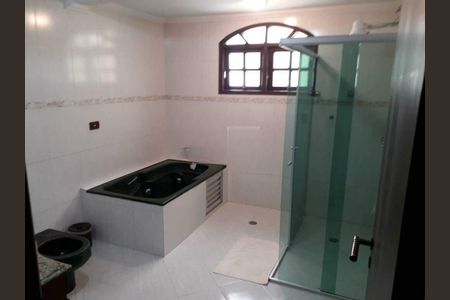 Casa à venda com 220m², 3 quartos e 2 vagas