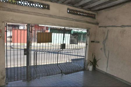 Casa à venda com 119m², 2 quartos e 2 vagas