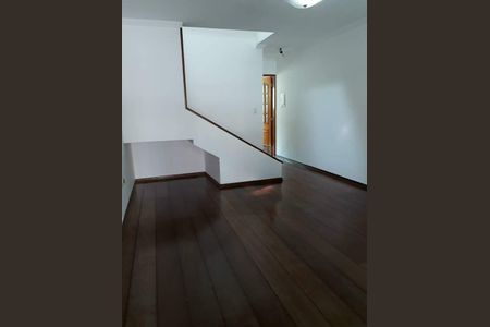 Casa à venda com 88m², 2 quartos e 2 vagas