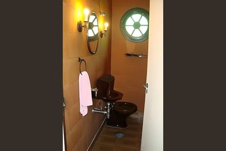 Casa à venda com 220m², 3 quartos e 2 vagas