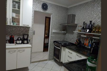 Casa à venda com 97m², 3 quartos e 2 vagas