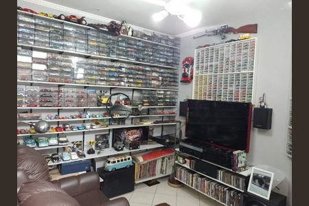 Casa à venda com 97m², 3 quartos e 2 vagas