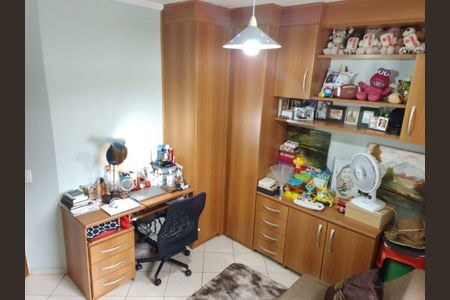 Casa à venda com 97m², 3 quartos e 2 vagas