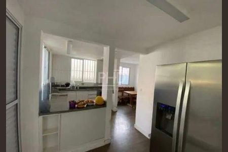 Casa à venda com 250m², 4 quartos e 4 vagas