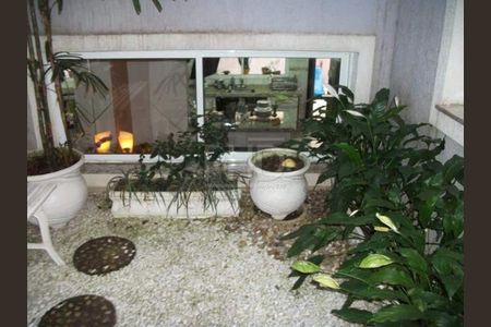 Casa à venda com 260m², 4 quartos e 6 vagas