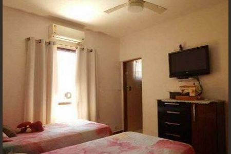 Casa à venda com 352m², 4 quartos e 4 vagas