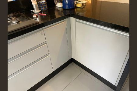 Apartamento à venda com 315m², 3 quartos e 5 vagas Apartamento à venda com 315m², 3 quartos e 5 vagasCozinha