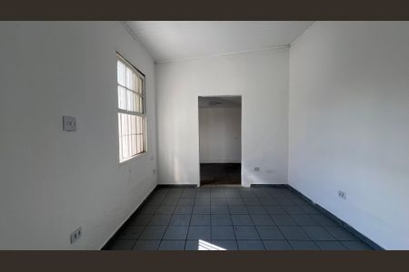 Casa à venda com 248m², 2 quartos e 4 vagas Casa à venda com 248m², 2 quartos e 4 vagasEdícula