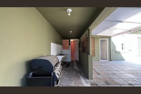 Casa à venda com 248m², 2 quartos e 4 vagas Casa à venda com 248m², 2 quartos e 4 vagasÁrea de Serviço
