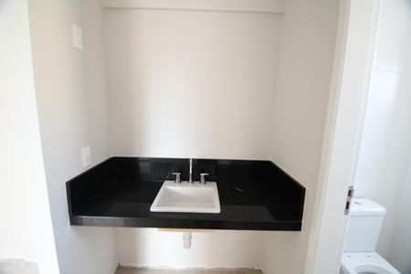 Apartamento à venda com 52m², 1 quarto e 2 vagasBanheiro