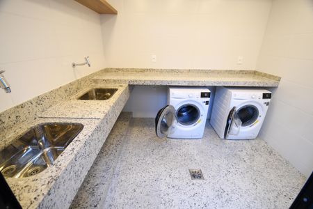 Apartamento à venda com 52m², 1 quarto e 2 vagasLavanderia