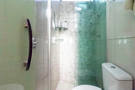 Casa à venda com 138m², 4 quartos e 4 vagas Casa à venda com 138m², 4 quartos e 4 vagasBanheiro social 2