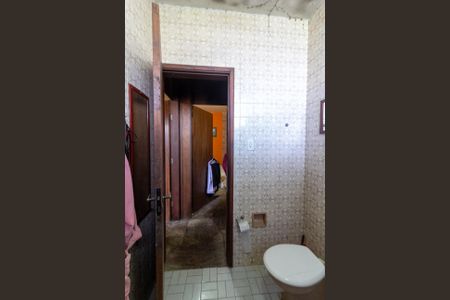 Casa à venda com 226m², 2 quartos e 4 vagasBanheiro Social