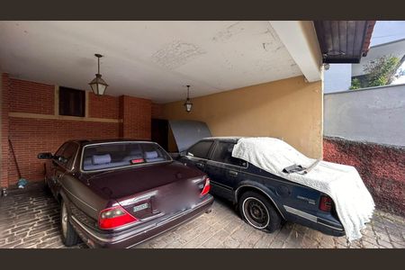 Casa à venda com 226m², 2 quartos e 4 vagasGaragem