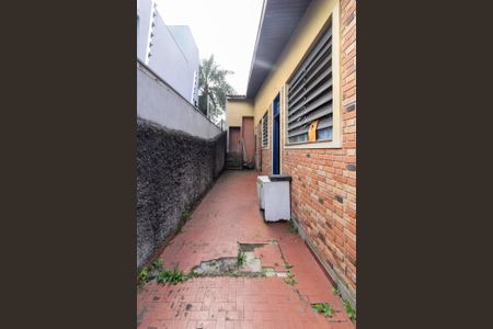 Casa à venda com 226m², 2 quartos e 4 vagasQuintal